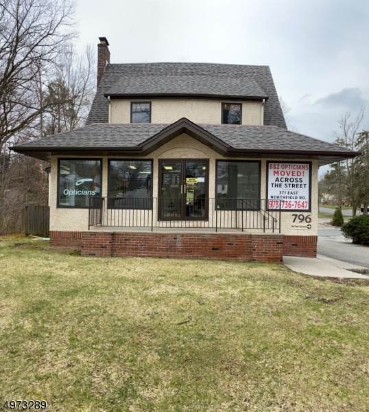 796 Northfield Ave - Photo 1