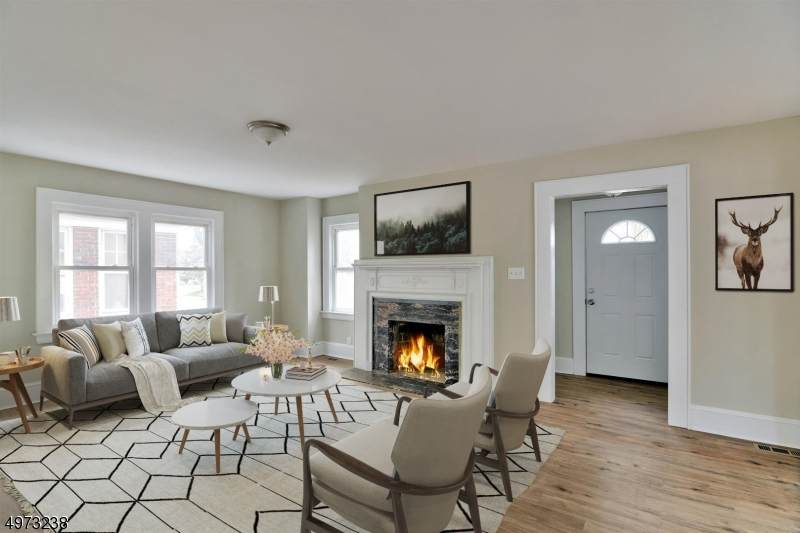 15 Midland Pl - Photo 1