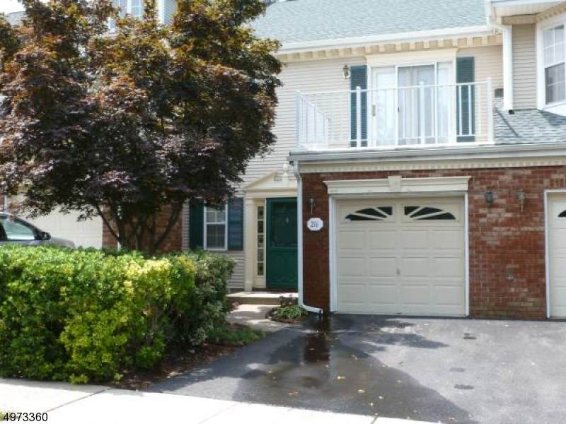 216 Amethyst Way - Photo 1