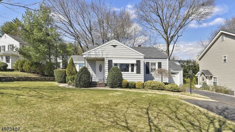 53 Oak Knoll Rd - Photo 1