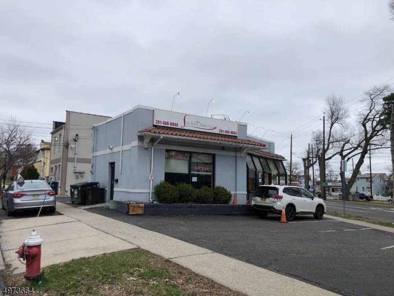 673 Main St - Photo 1