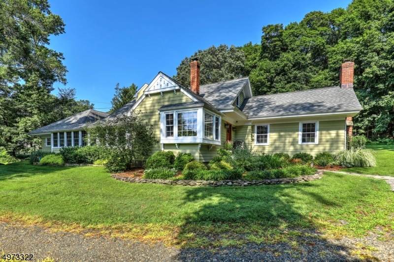 98 Seney Dr - Photo 1