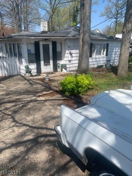 691 Lincoln Hwy - Photo 1