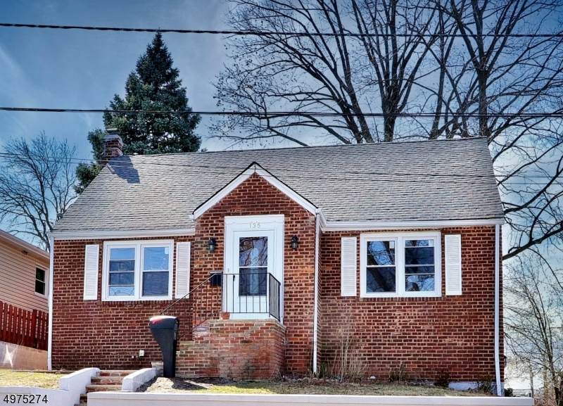 133 Liberty Ave - Photo 1