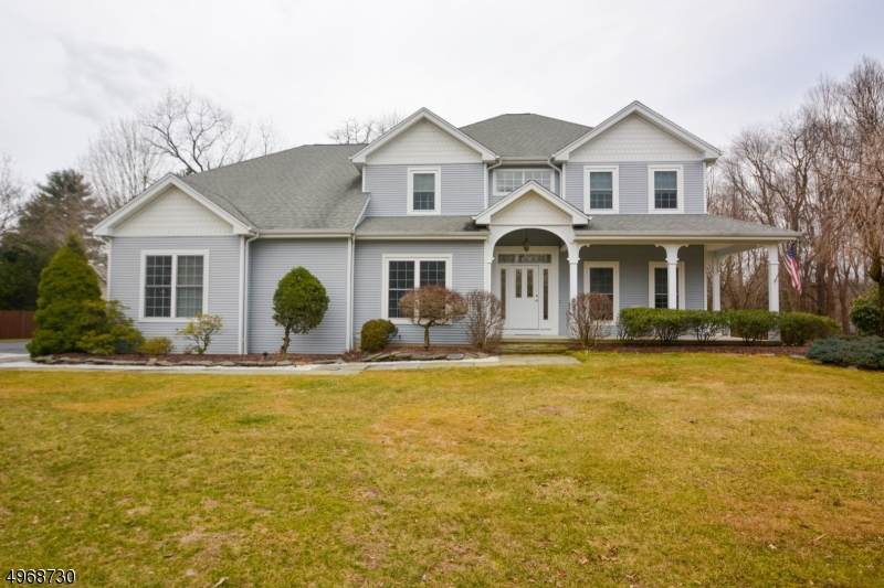 8 Carriage Ln - Photo 1 8 Carriage Ln - Photo 1