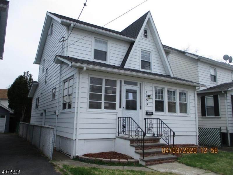 1053 Fairview Pl - Photo 1