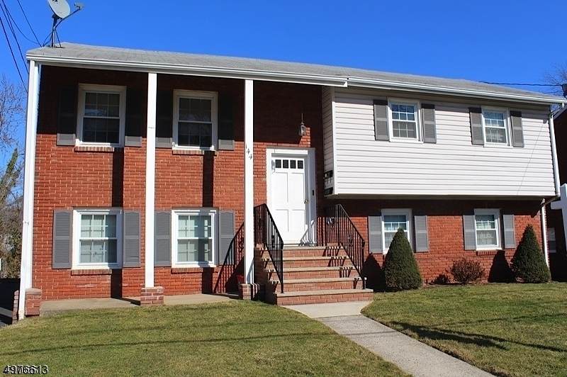144 Garfield Ave - Photo 1