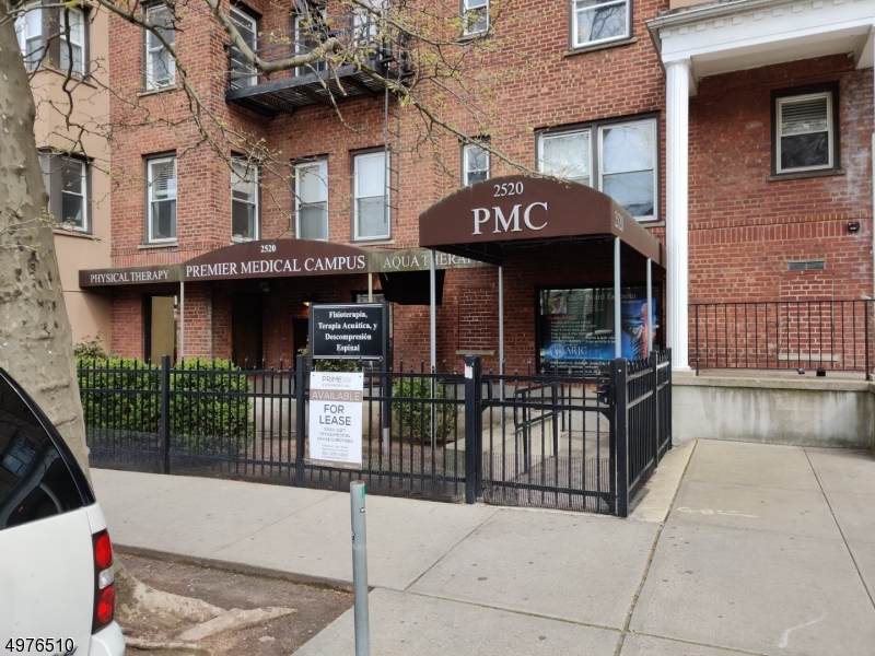 2520 Kennedy Blvd - Photo 1