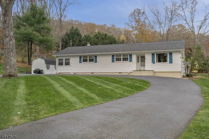 136 Seneca Lake Rd - Photo 1 136 Seneca Lake Rd - Photo 1