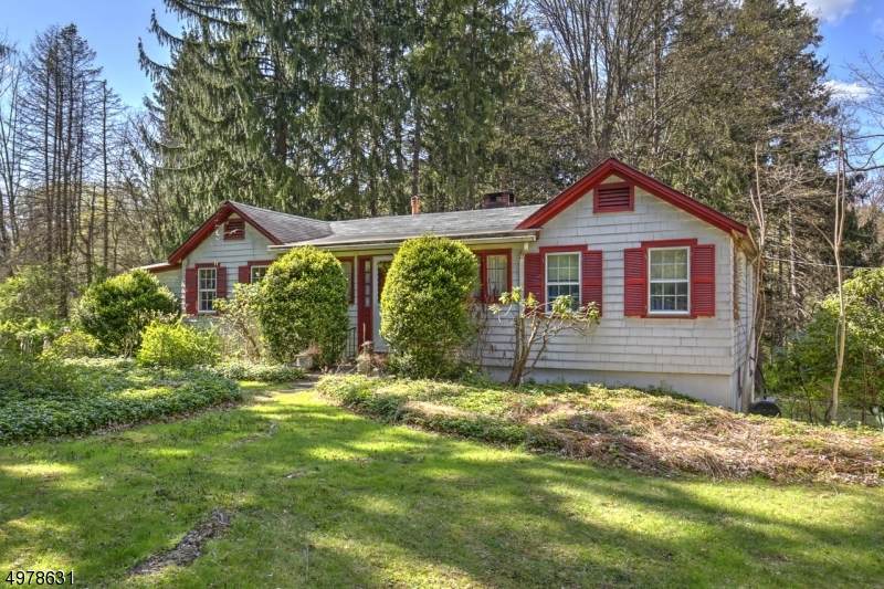 37 Corey Ln - Photo 1