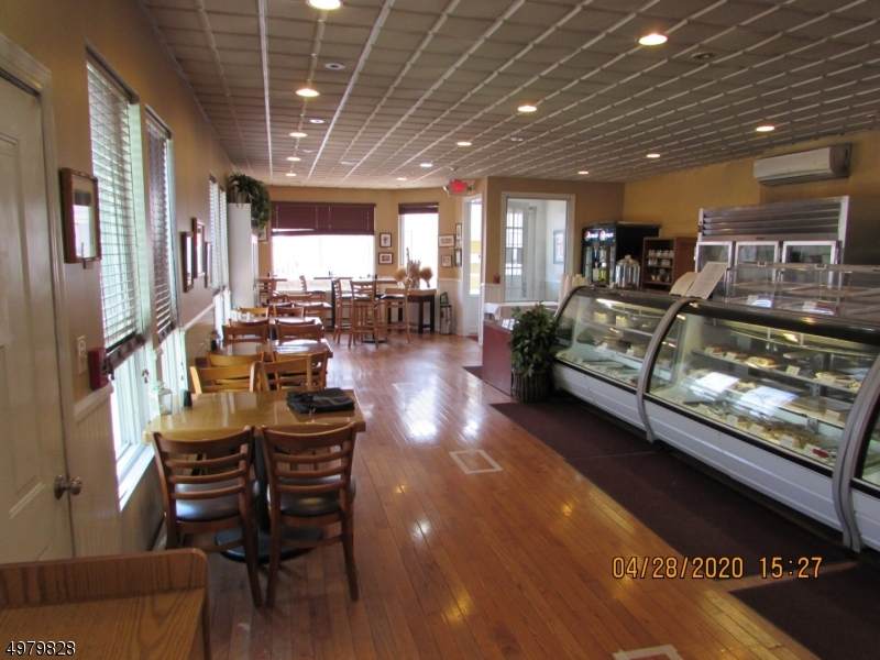 27 Leigh St - Photo 1