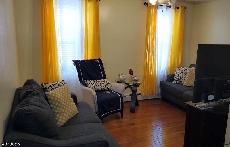 8 Irving Pl - Photo 1 8 Irving Pl - Photo 1