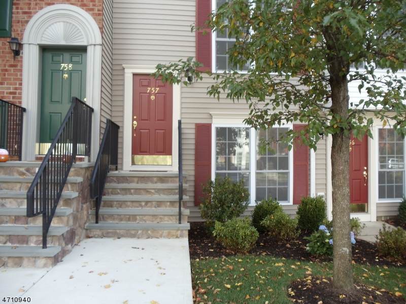 805 Sassafras Ct - Photo 1 805 Sassafras Ct - Photo 1
