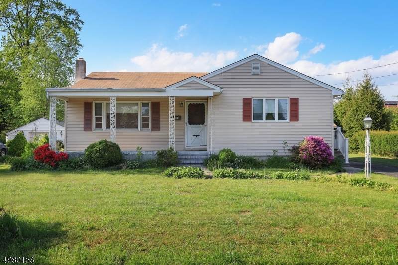 808 Rhine Blvd - Photo 1