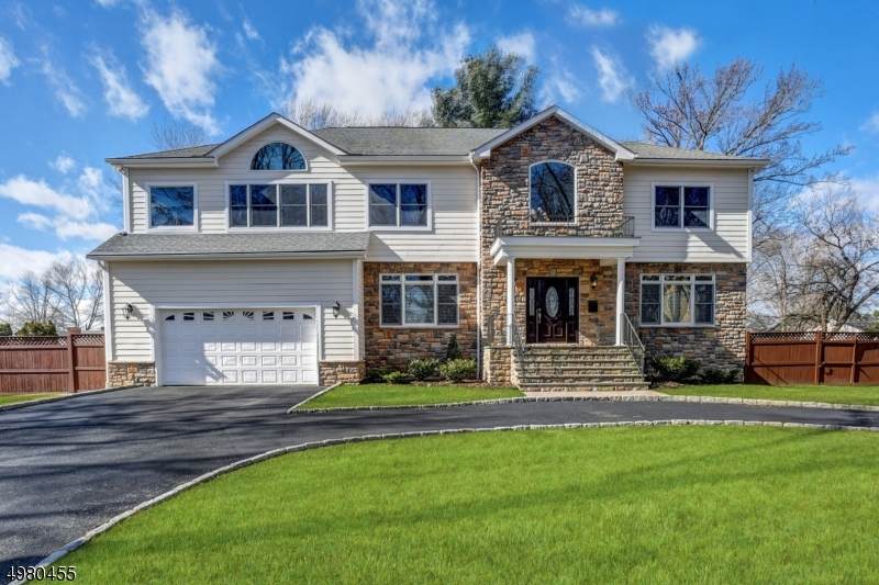 2269 Redwood Rd - Photo 1