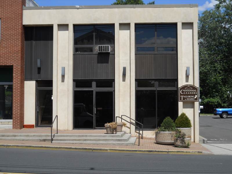 211 Centennial Ave - Photo 1