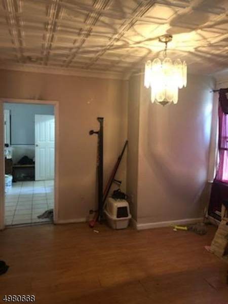 247 Inslee Pl - Photo 1