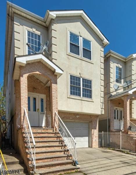 208 2ND ST - Photo 1
