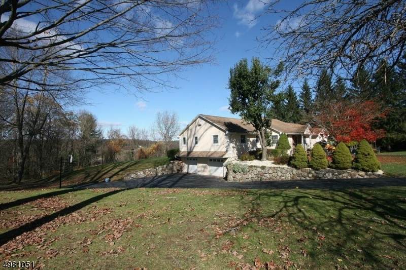 9 Coss Ln - Photo 1
