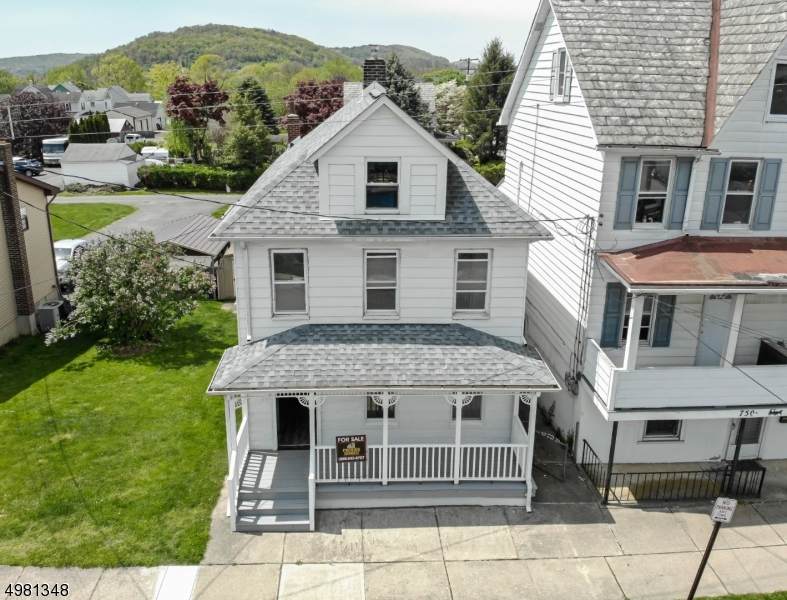 752 Columbus Ave - Photo 1 752 Columbus Ave - Photo 1