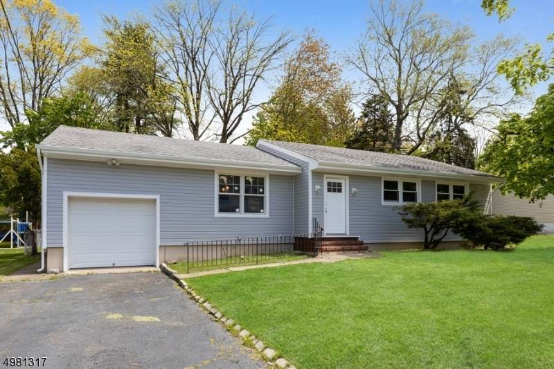 4 Dockery Dr - Photo 1