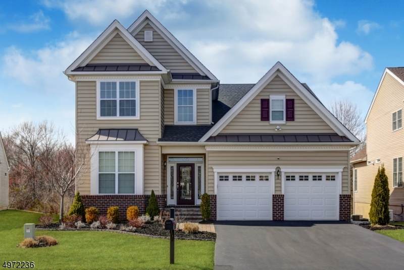 59 Ditmar Blvd - Photo 1