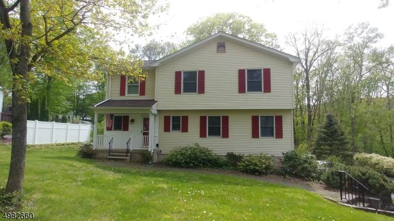 27 Sandra Ln - Photo 1 27 Sandra Ln - Photo 1