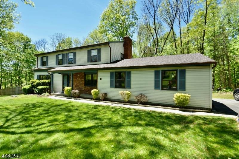 1 Lauren Ln - Photo 1 1 Lauren Ln - Photo 1