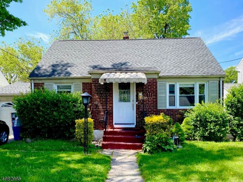 205 Floyd St - Photo 1
