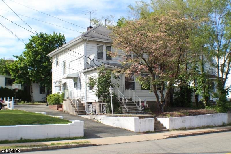 316 Division St - Photo 1