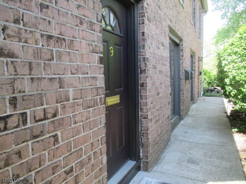 181 Long Hill Rd 5-9 - Photo 1