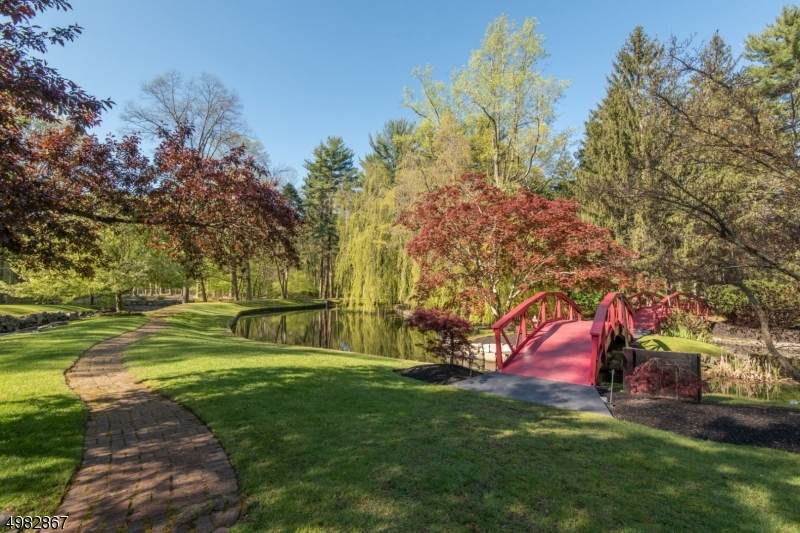 37 E Saddle River Rd - Photo 1