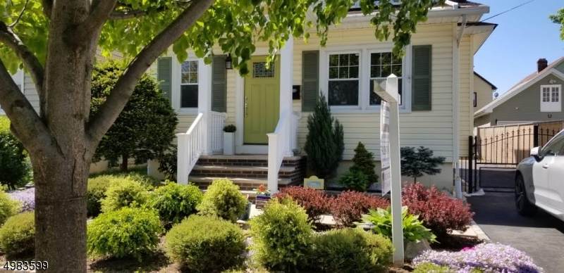 1350 Garfield Pl - Photo 1 1350 Garfield Pl - Photo 1
