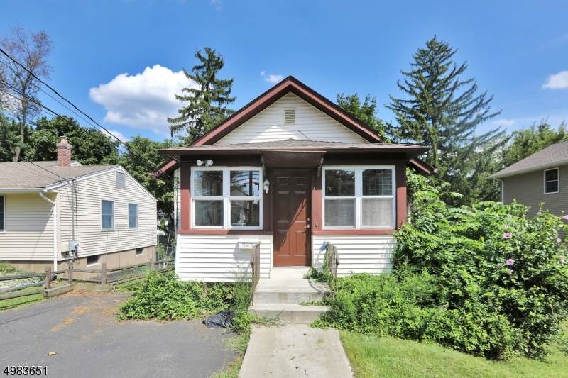 925 Broadway - Photo 1