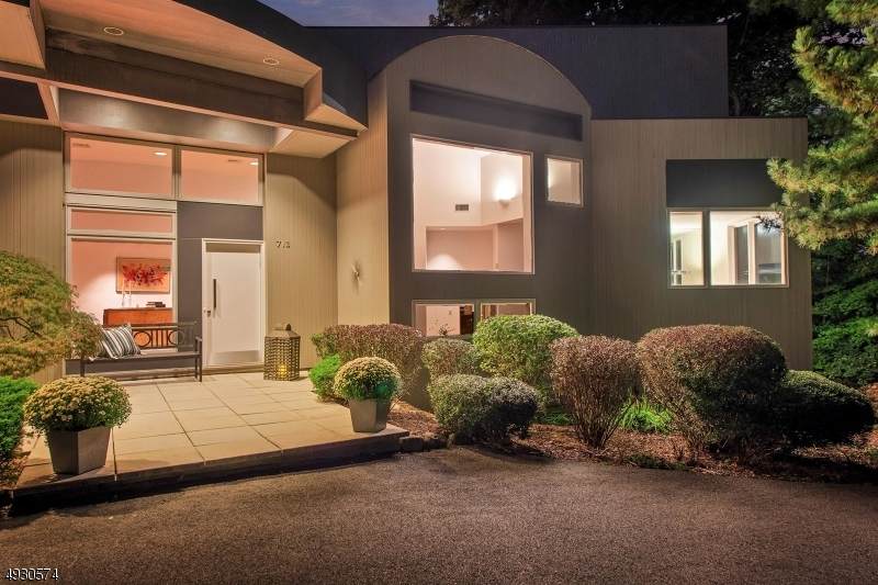 713 High Woods Dr - Photo 1