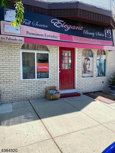64 Palisade Ave - Photo 1