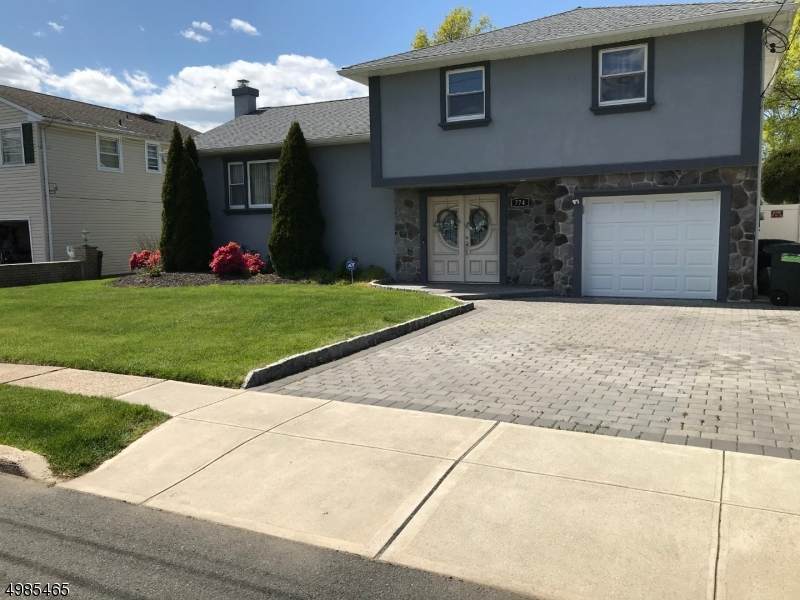 774 Inwood Rd - Photo 1