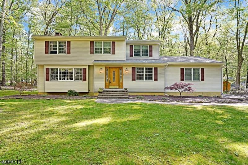 6 Shadetree Pl - Photo 1