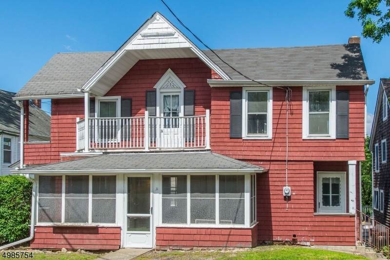 31 Morris Ave - Photo 1