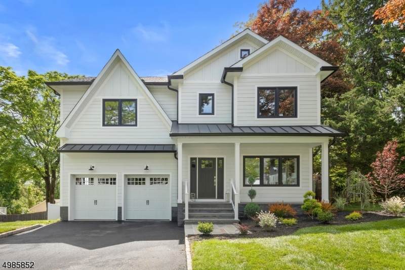 42 Maple St - Photo 1