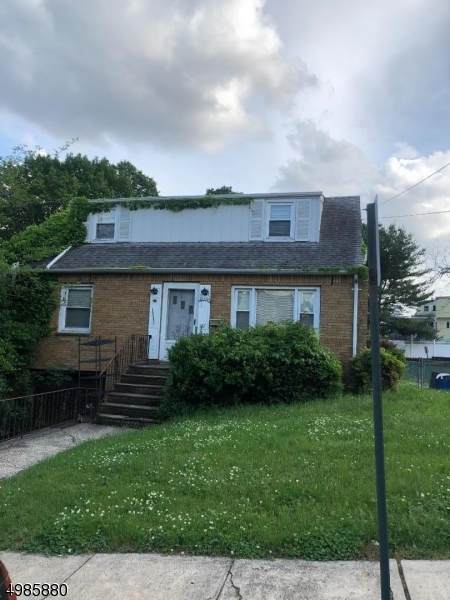 167 Leonard Pl - Photo 1