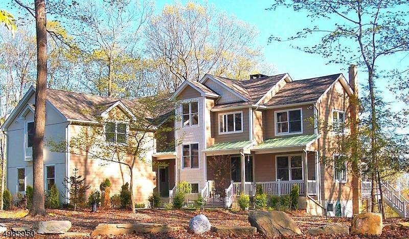 973 Millbrook - Photo 1