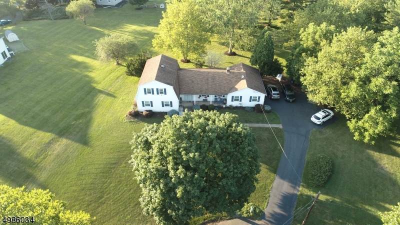 715 Falcon Ct - Photo 1