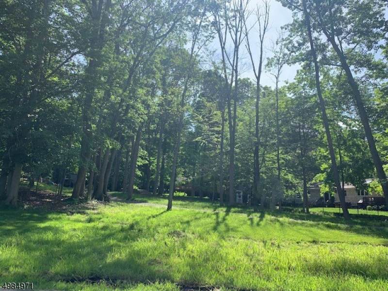 1046 S Shore Dr - Photo 1