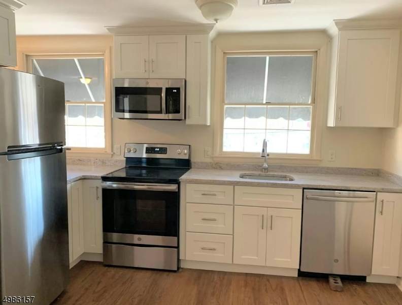 36 Farley Pl - Photo 1