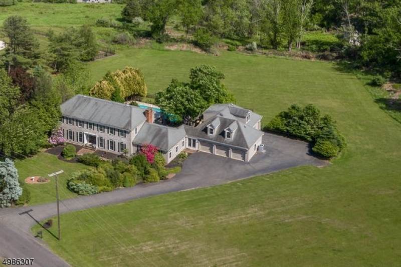 10 Britton Dr - Photo 1