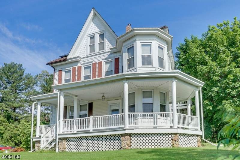 1609 Belvidere Rd - Photo 1