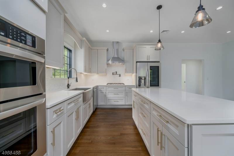 16 Overlook Rd - Photo 1