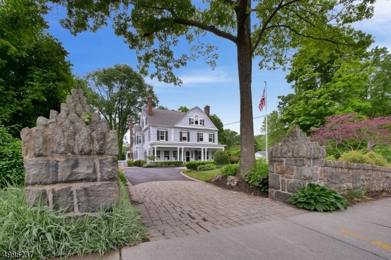 25 Ogden Place - Photo 1