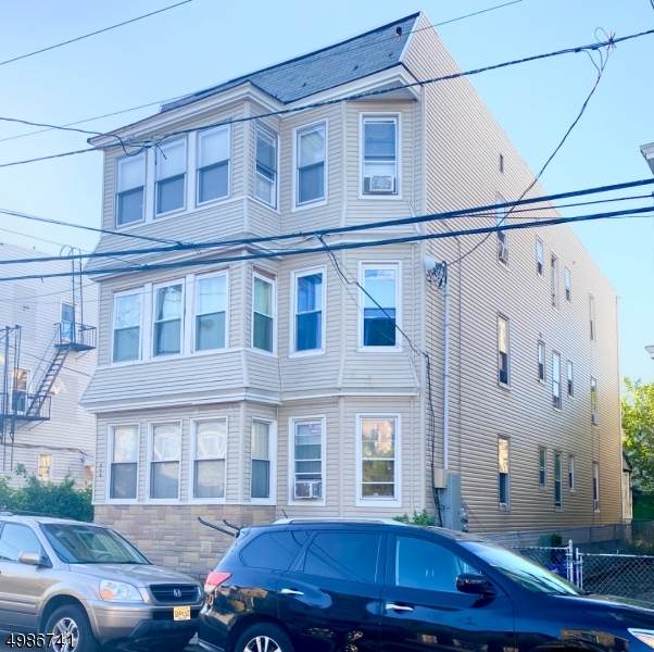 208 Geneva St - Photo 1